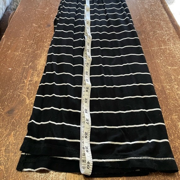 Set of two (2) long skirts. - Picture 5 of 6